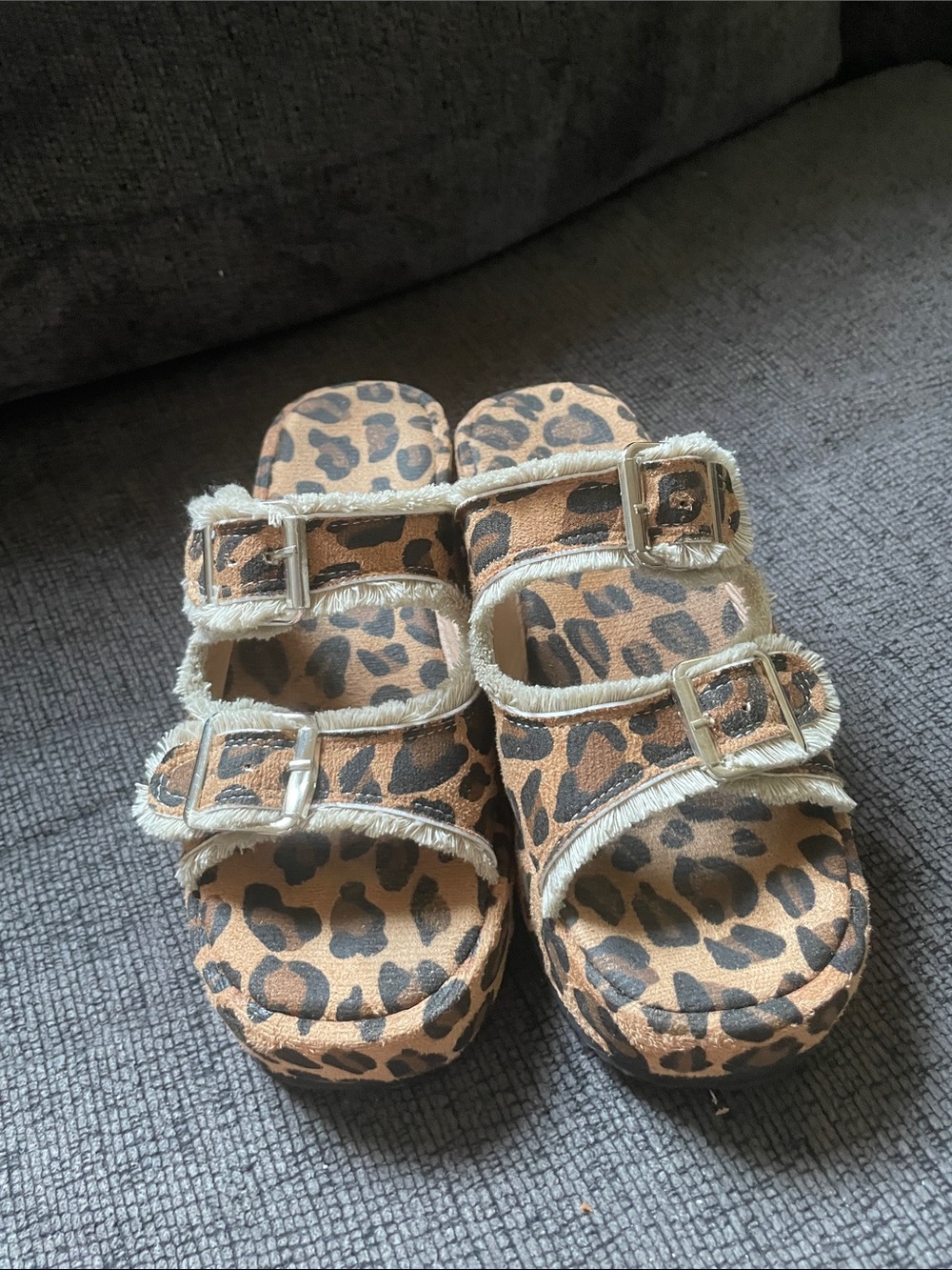 Leopard Sandals - Picture 5 of 7